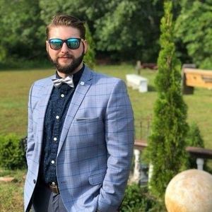 Meet your Posher, Lawrence